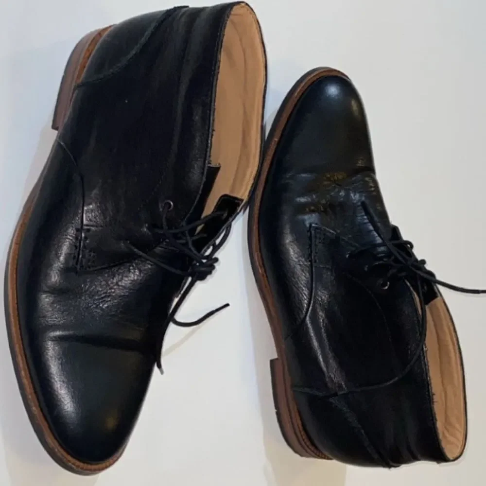 Clark’s Est 1825 Plus Cushion Men Dress Shoes Size 8.5M US